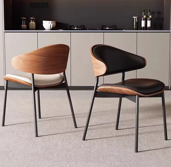 Conjunto de Cadeiras de Jantar em Couro Genuíno – Design Moderno em Nogueira Preta