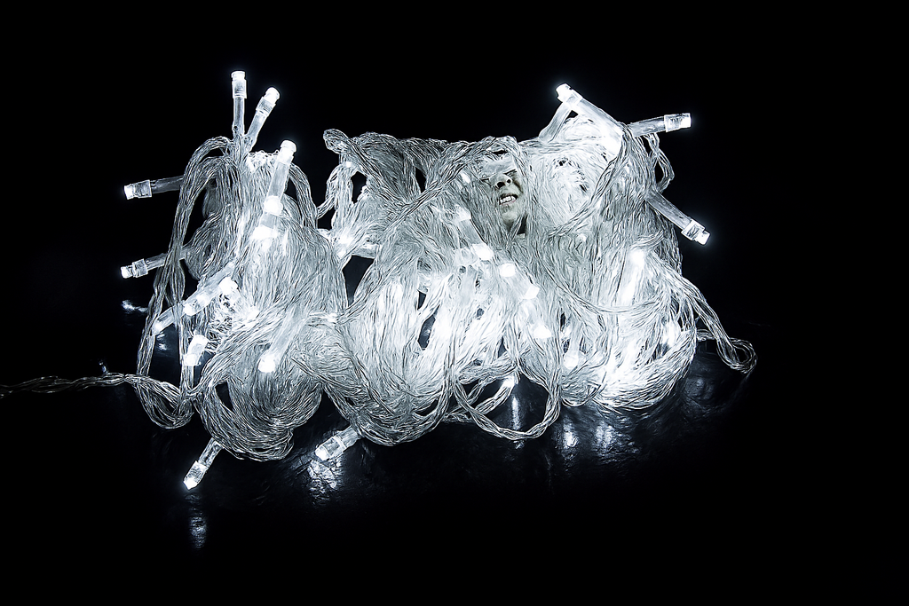 Cortina LED Cachoeira 3m 105LED – Natal, Jardim e Eventos Externos